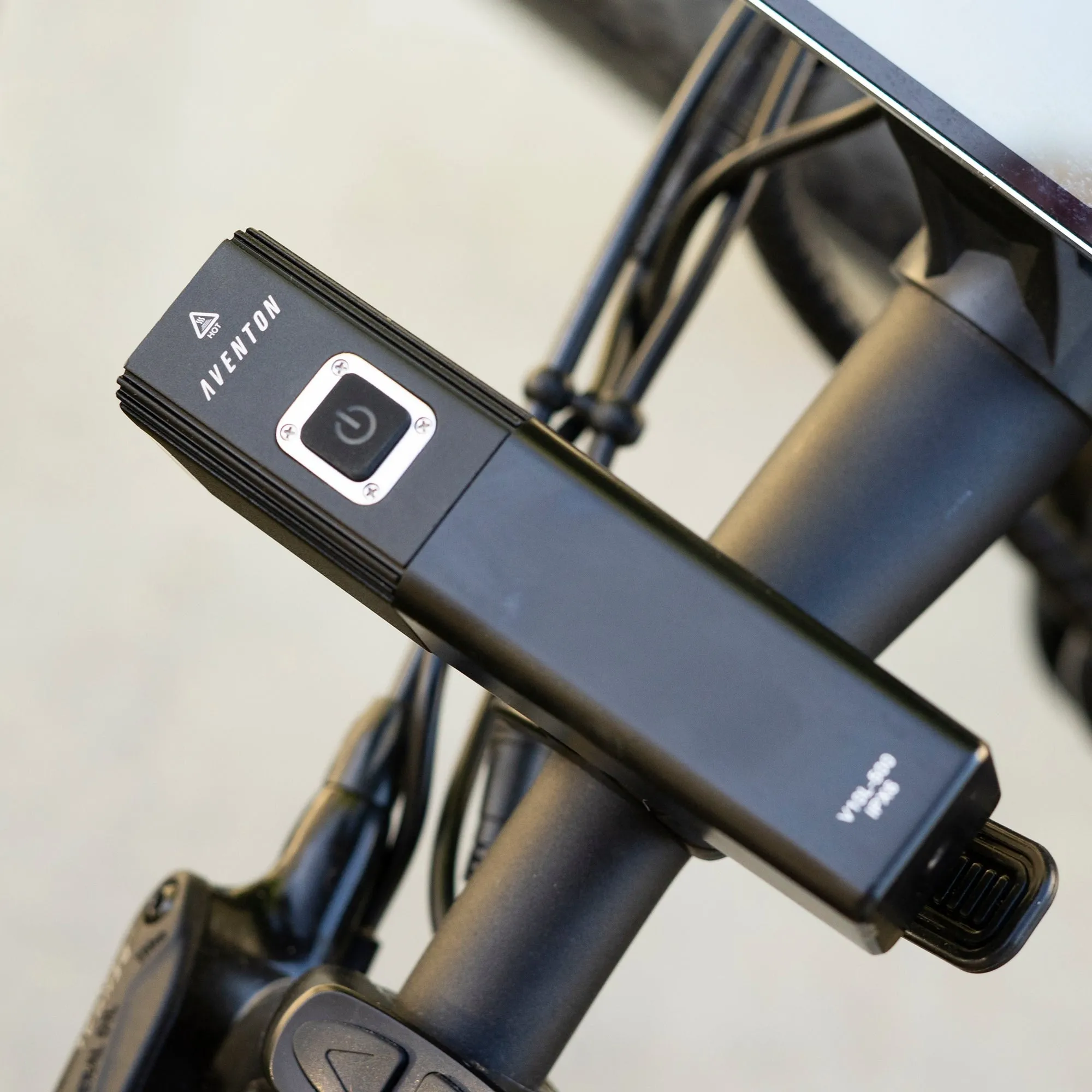 Head Light - Aventon - V10-500