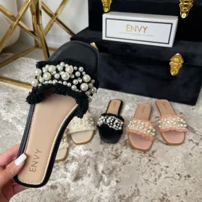 ISABELLA BLACK PEARL SLIDERS