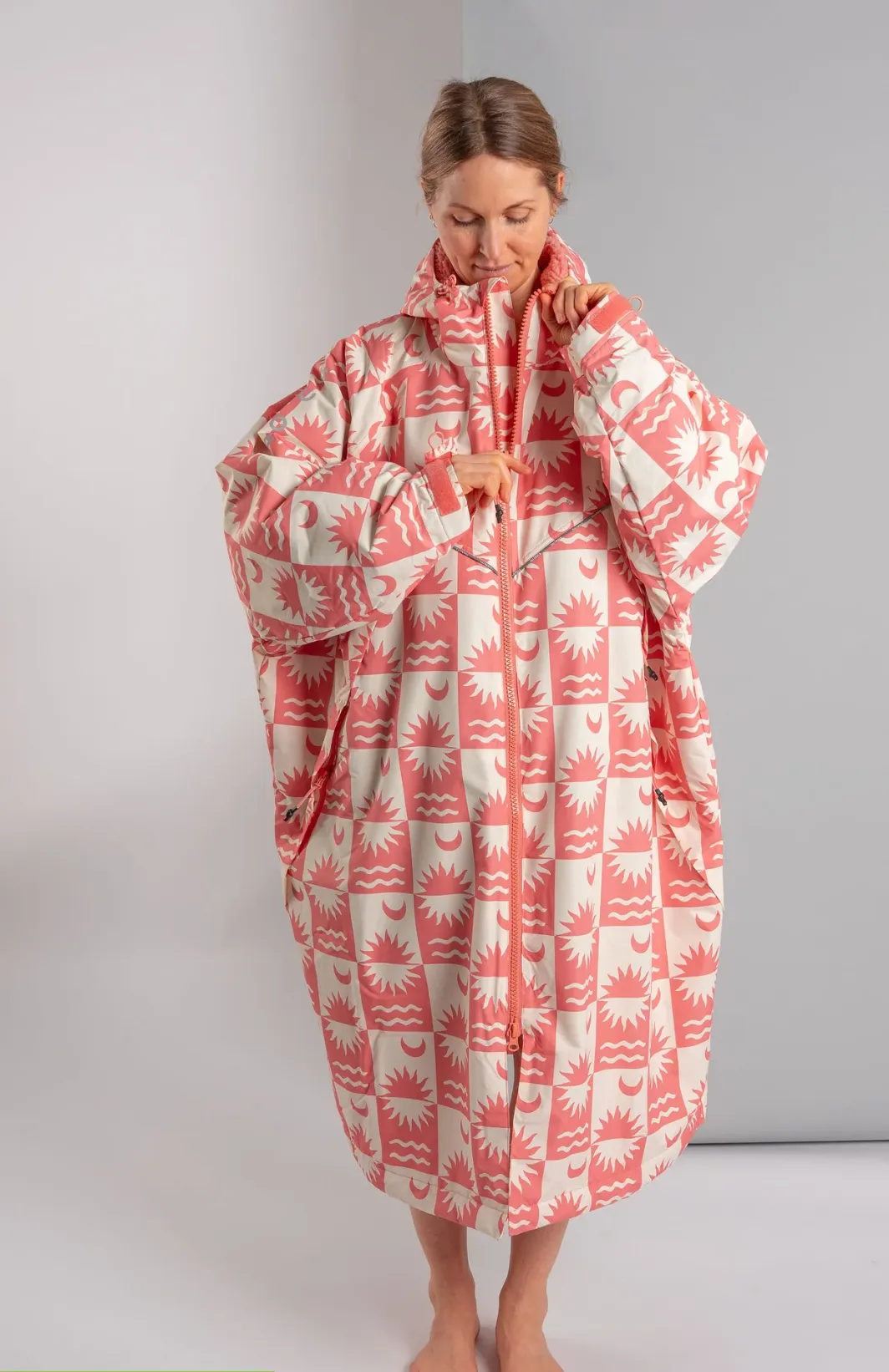 SALTROCK Recycled Changing Robe - Equinox - Coral