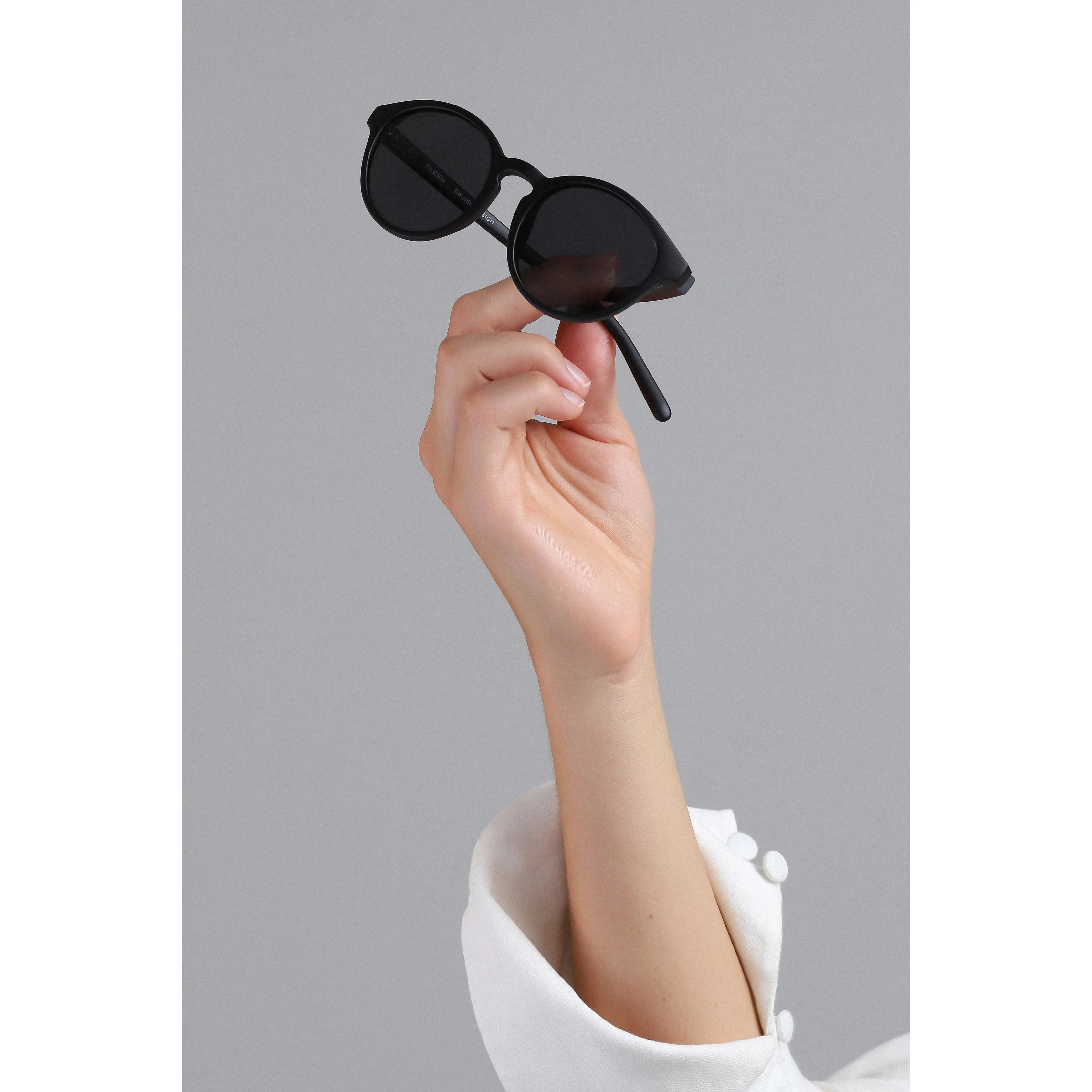 VASILIA sunglasses black